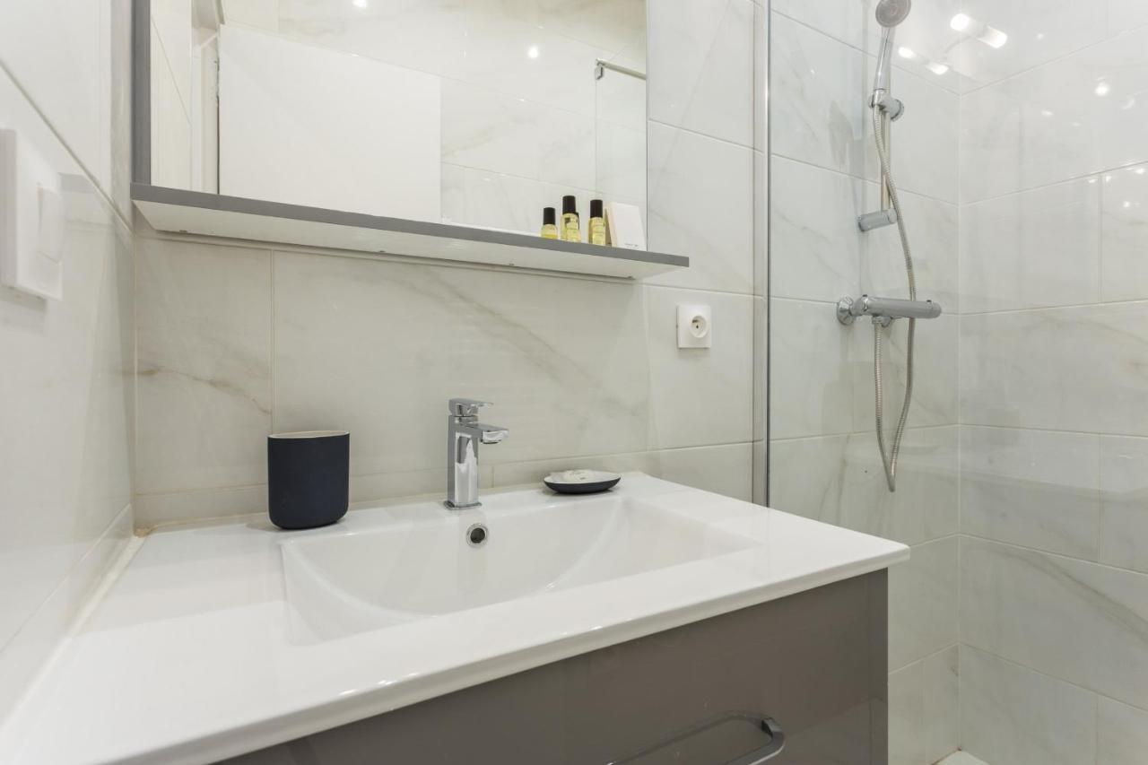 Cmg Maubeuge - Poissonniere Apartment Париж Екстериор снимка